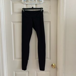 Lululemon wunder under leggings size 4